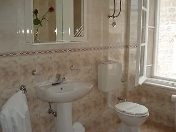 טרוגיר Villa Liza 3*,  קרואטיה
