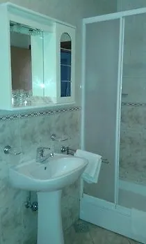טרוגיר Villa Liza לינה וארוחת בוקר