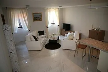 *** Bed & Breakfast Villa Liza Trogir Kroatien