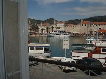 Villa Liza Trogir Bed & Breakfast